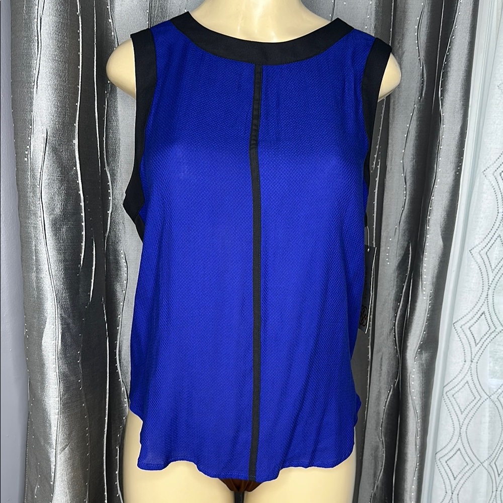 Daisy Fuentes women’s Blue and Black Sleeveless Chiffon Tank Top